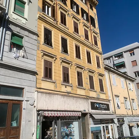 San Giacomo Lägenhet Trieste